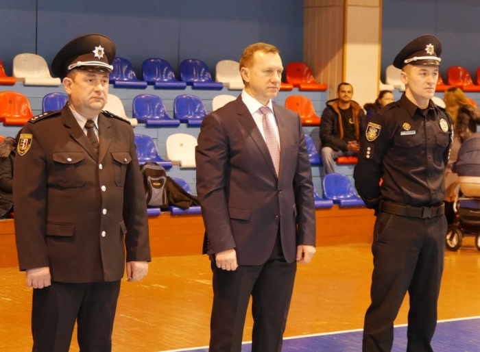 8 нових патрульних склали в Ужгороді присягу на вірність народу України