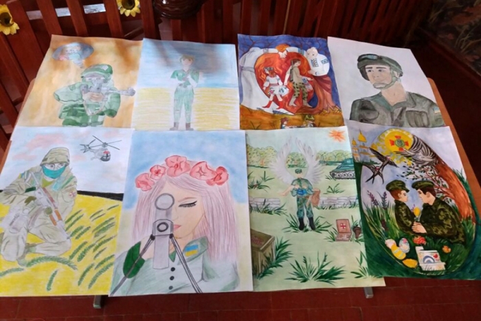 Ужгородські діти малювали для нацгвардійців