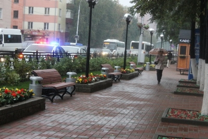 Пішохідну зону площі Шандора Петефі відремонтує фірма "КБК"