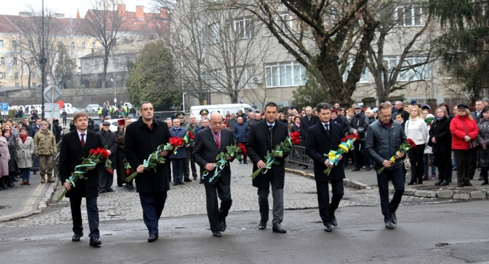 Патріотичний дух закарпатців приїхали підтримати голови Полтавської та Львівської обласних рад