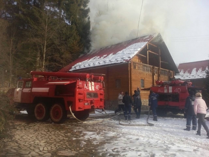 Вогнеборці ліквідували пожежу в дачному будинку в селищі Міжгір’я