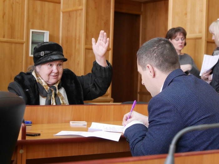 Більше трьох десятків ужгородців прийшли на прийом до Ужгородської міської ради
