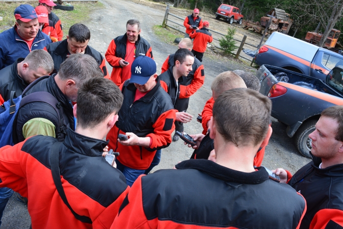 Пардубицькі "хлопи" передали 10 GPS-пристроїв гірським рятувальникам Закарпаття