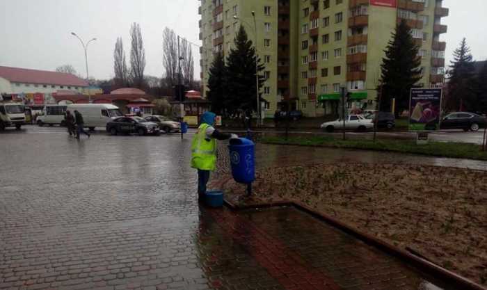 Чим сьогодні зайняті комунальні та інші міські служби в Ужгороді