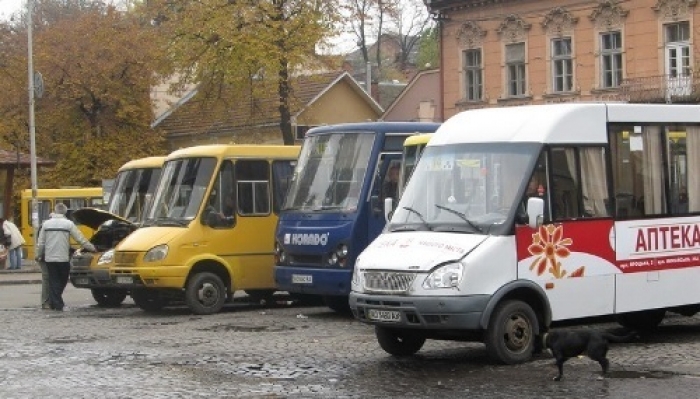 Великдень в Ужгороді. Графік руху міських автобусів
