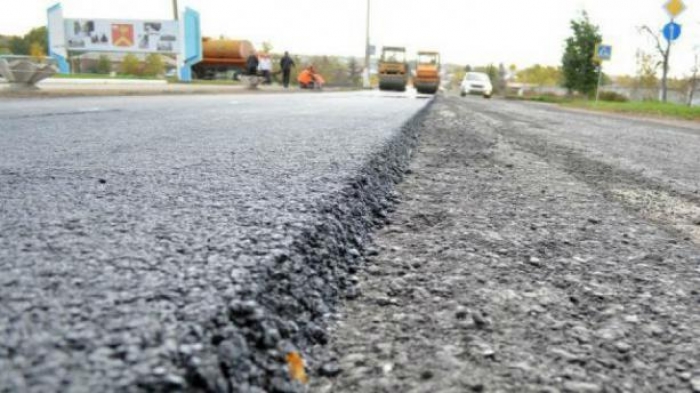 Москаль: Із усіх доріг місцевого значення на Закарпатті тільки 12,2 відсотка мають асфальтобетонне покриття