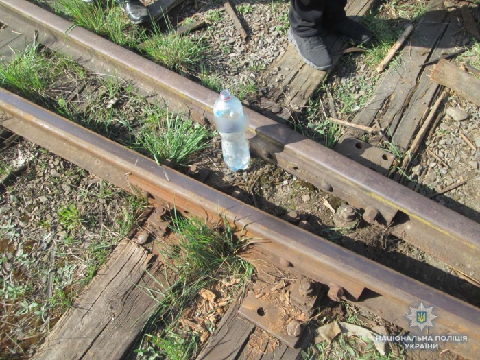 Поліція затримала двох мукачівців під час демонтажу 15 метрів залізничної колії