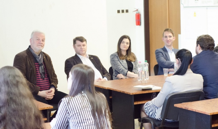 Закарпатські студенти поспілкувалися із представниками посольства Великої Британії в Україні