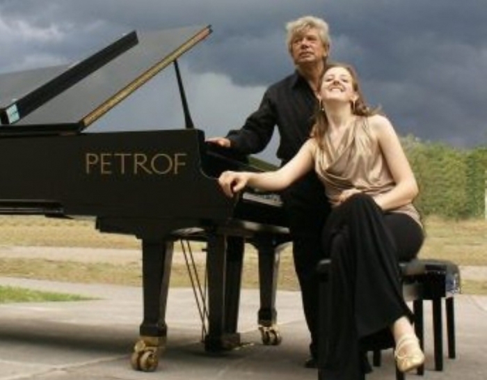 Ужгород. «Музику без кордонів» продовжить «Duo Petrof»