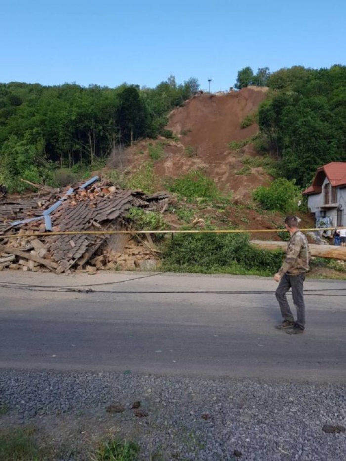 "Закарпатгаз": зсувом грунту пошкоджено газопровід на Мукачівщині