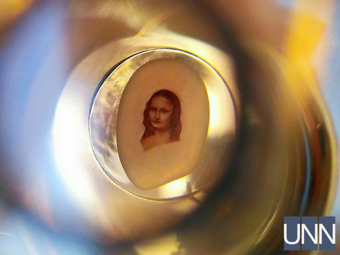 Портрет Мони Лізи на рисовому зернятку: в Ужгороді – унікальна виставка мікромініатюр