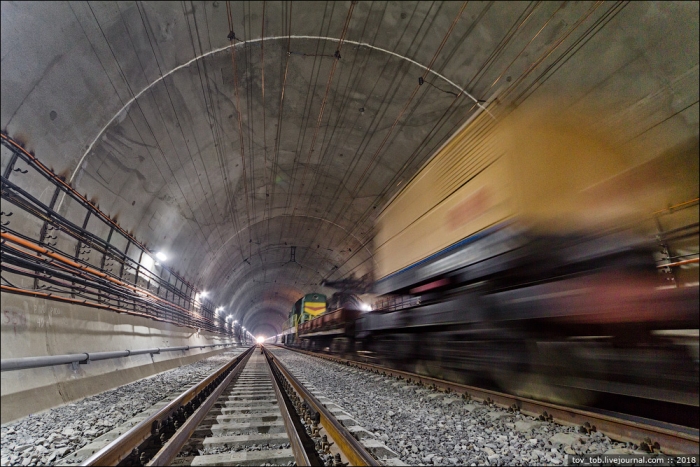 Урочисте відкриття Бескидського тунелю в Карпатах НАЖИВО