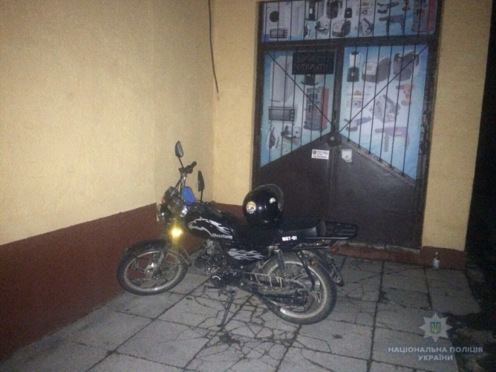 Викрадений на Мукачівщині мотоцикл поліція розшукала менш ніж за півгодини 
