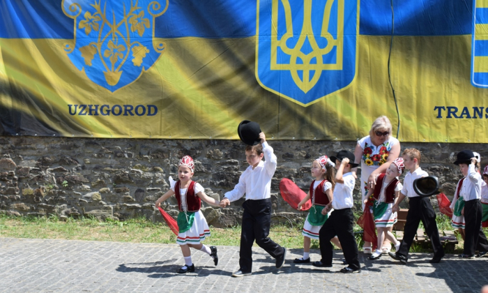 Відзначення Міжнародного дня захисту дітей сьогодні, 1 червня, стартувало в Ужгороді — Програма
