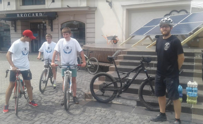 Керівник спільноти UBC провів промо акцію з популяризації велокультури та велотуризму в Ужгороді
