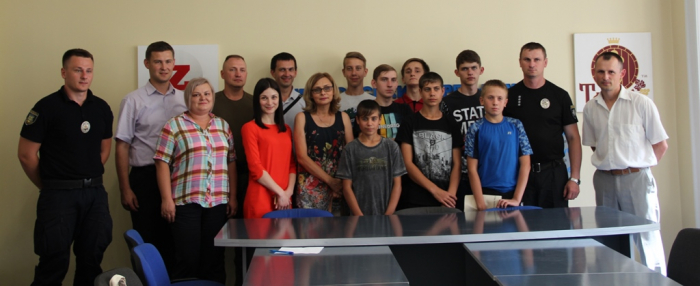 Підлітки із Луганщини, які мали проблеми з законом, приїхали в Ужгород, аби змінити погляди на життя