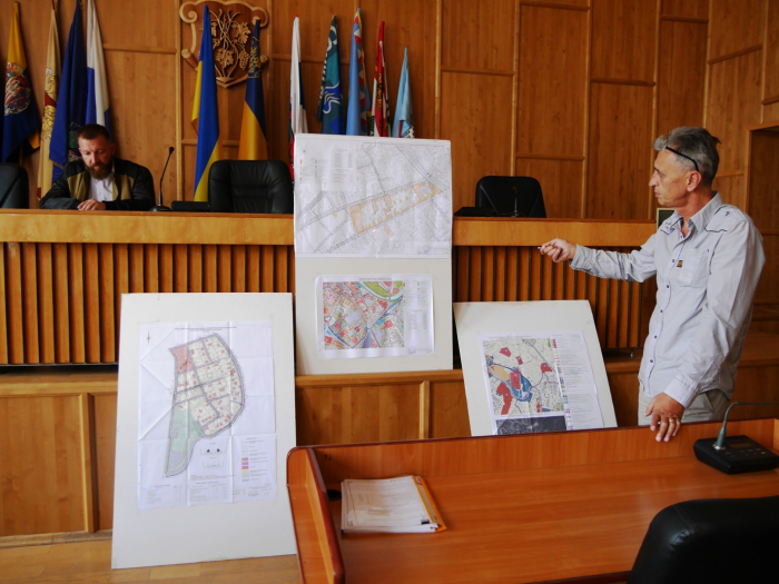 В Ужгородській міськраді відбулися громадські слухання щодо детальних планів двох територій міста