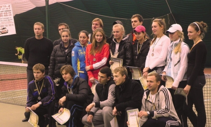 Ужгородські тенісисти – бронзові призери в місті молодіжного чемпіонату України