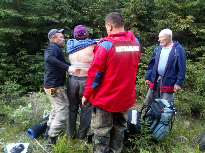 Рятувальники надали допомогу двом вінничанам, які заблукали біля гори Піп Іван
