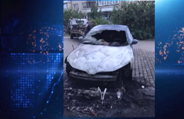 Нічний підпал авто прикордонника в Ужгороді — помста його колег