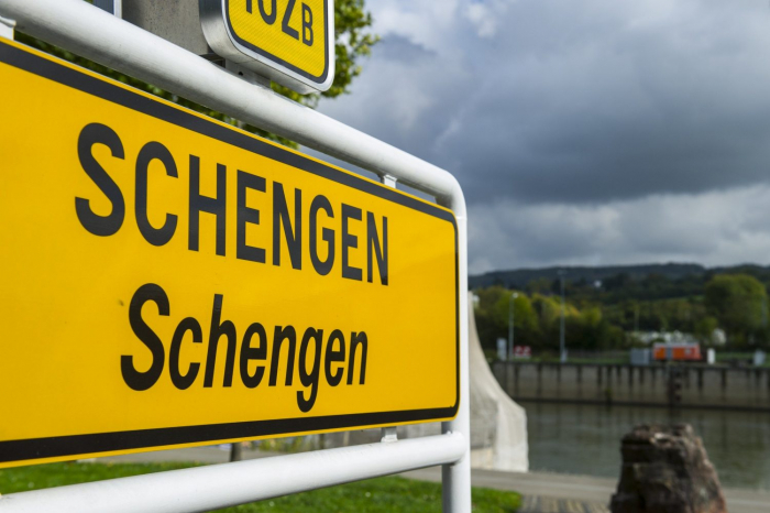 Нові правила в’їзду до Шенгенської зони: що зміниться для закарпатців?