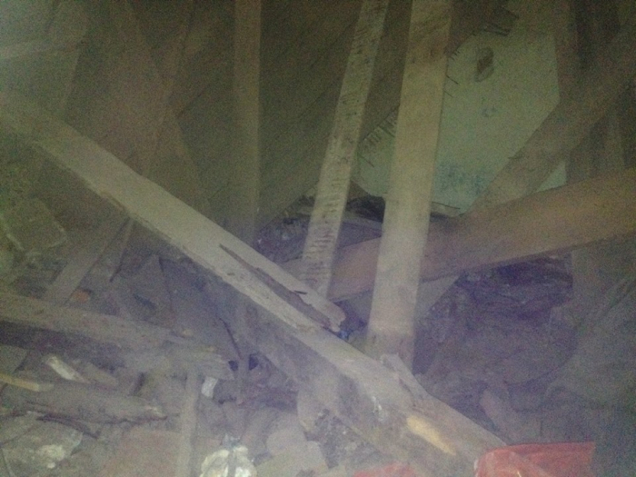 Людина постраждала при обвалі стелі в приватному будинку в Ужгороді