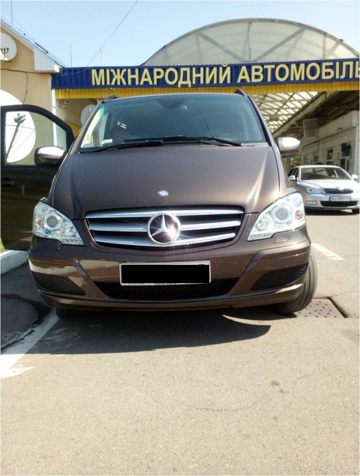 Розшукувані Інерполом автомобілі затримали прикордонники на Закарпатті