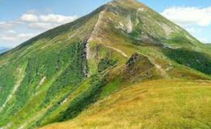 Мукачівський хлопчина загубився на найвищій вершині Українських Карпат
