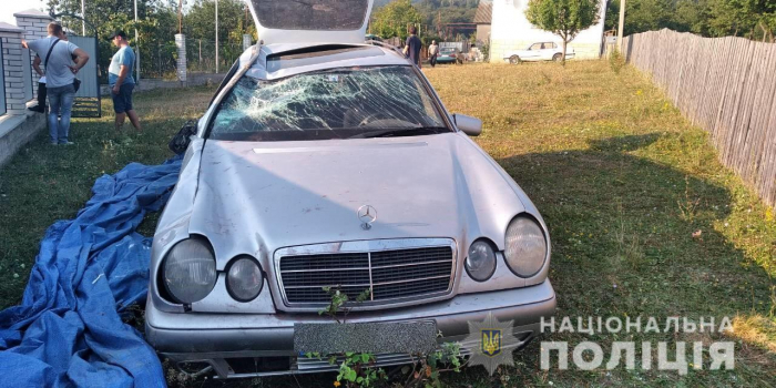 Житель Дніпропетровщини викрав у мукачівця «Mercedes-Benz» та потрапив у ДТП