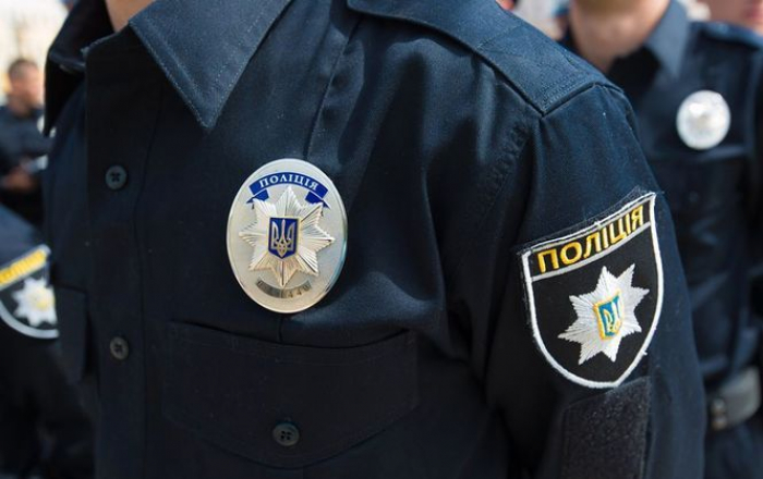 Поліція Закарпаття розкрила крадіжку та два грабежі в Великому Березному, Іршаві та Рахові