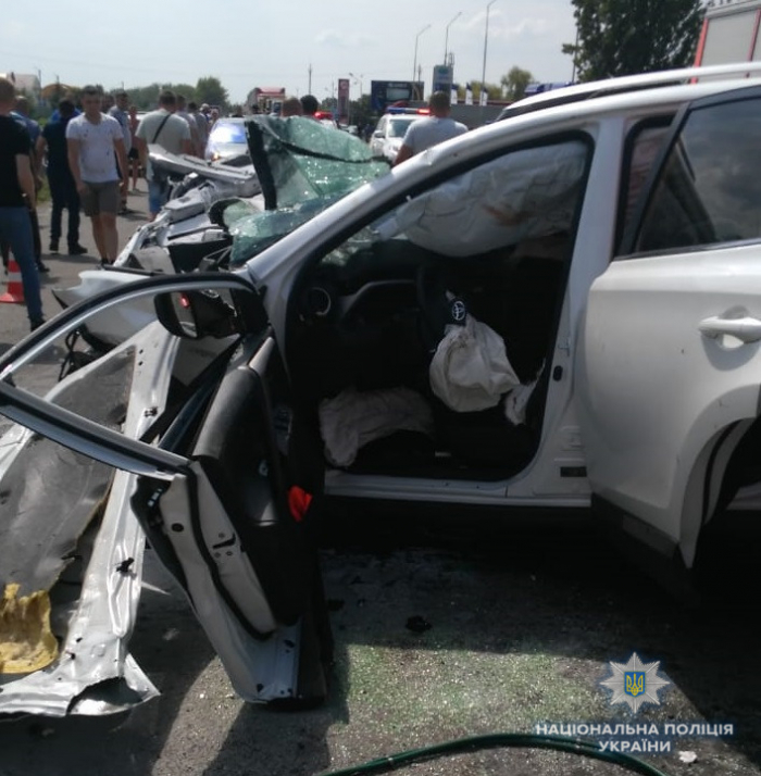 Поліція з’ясовує, що стало причиною жахливої аварії на об’їзній в Ужгороді