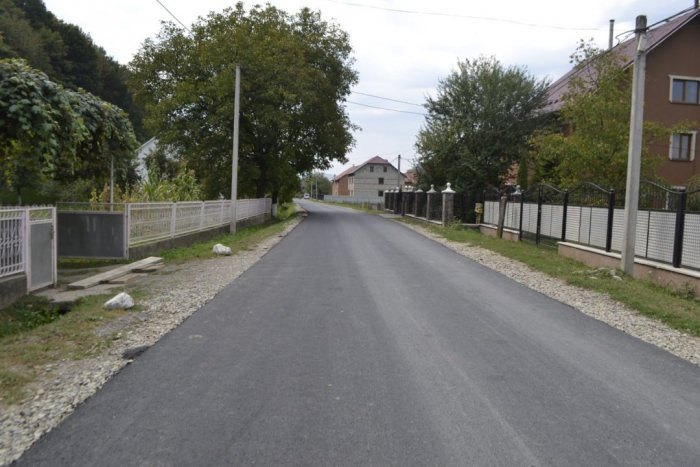 На Тячівщині відремонтовано районні дороги «Терново – Вишоватий» і «Ганичі – Солоне»