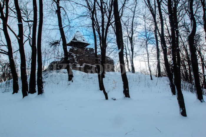 Тиша й історія: як зимується Невицькому замку на Ужгородщині (ФОТО)