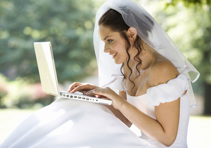 Закарпатці одружуються й розлучаються не виходячи з хати – через Інтернет