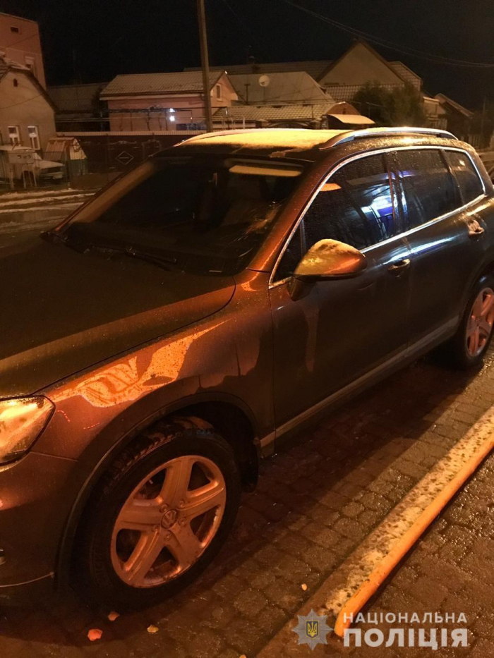 П’яний ужгородець на "Volkswagen Touareg” збив неповнолітню дівчину й втік