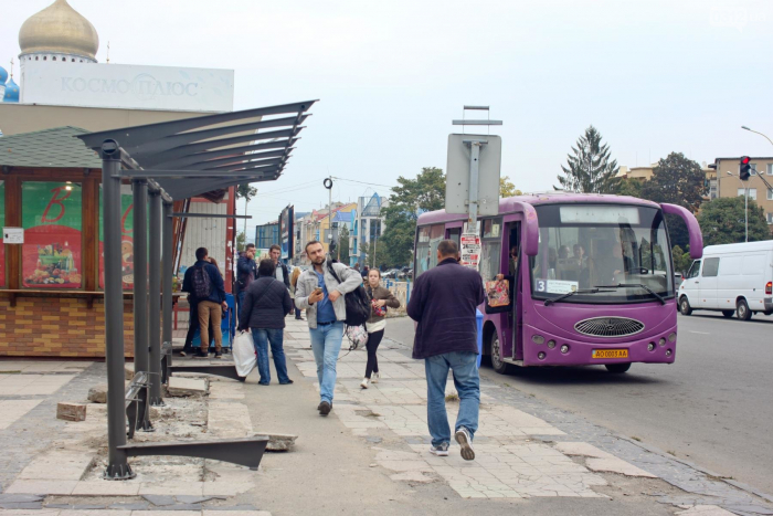 Крадіжки в автобусах Ужгорода: на яких маршрутах найчастіше можна позбутися гаманця? (ВІДЕО)