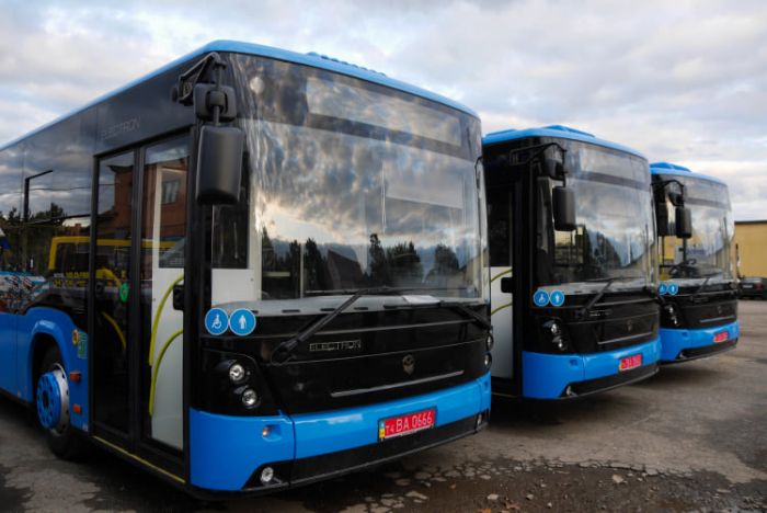 Уже всі 10 нових сучасних автобусів "Електрон"  – в Ужгороді