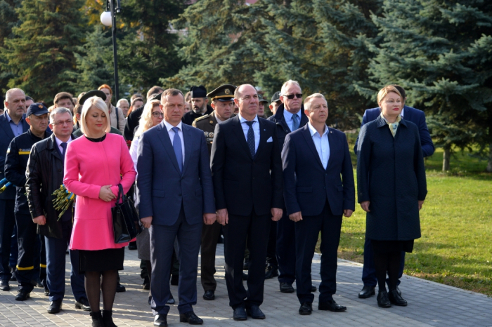 На Закарпатті вшанували загиблих захисників України (ФОТО)