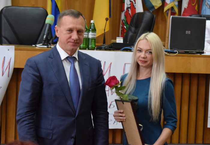 Засідання сесії Ужгородської міської ради розпочали з привітань спортсменам