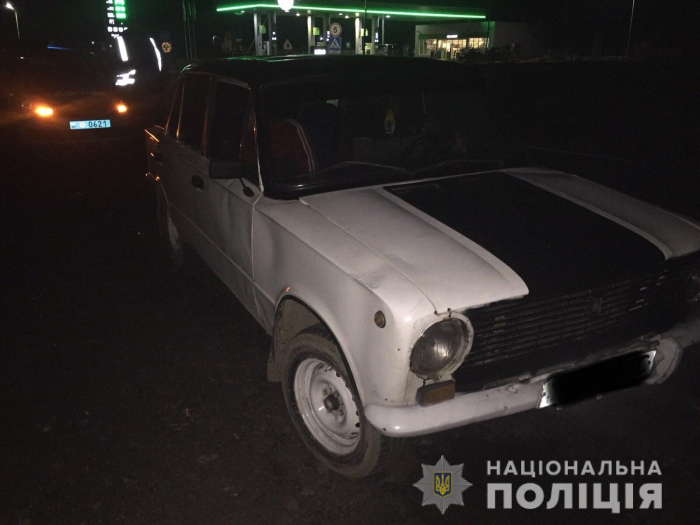 Поліція Ужгородщини задокументувала спробу дачі хабаря 18-річним водієм