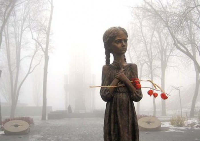 Україна вшановує пам'ять жертв Голодоморів. Що закарпатці знають про ті страшні події?