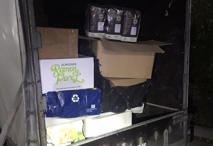 Закарпатські митники викрили «кавомана», що приховав 72 кг кави у власному авто