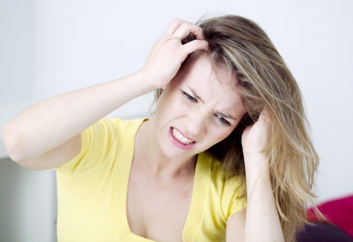 Жіноча шпаргалка: що робити, якщо у вас чутлива шкіра голови?