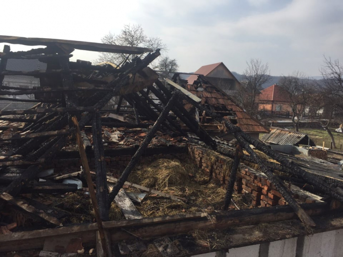 Втрачено хлів, але врятовано будинок: як спрацювали іршавські вогнеборці під час пожежі
