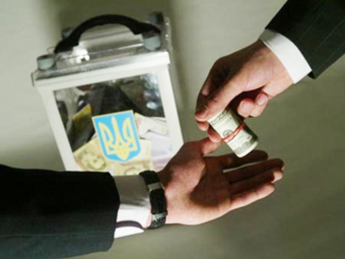 Ужгородська поліція проводить перевірку за фактом імовірної спроби підкупу виборців