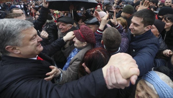 Петро Порошенко в Ужгороді, або як столиця Закарпаття прийняла Президента (ФОТО, ВІДЕО)