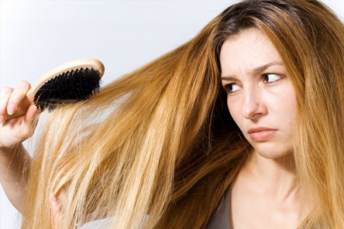Жінкам на замітку: як доглядати за волоссям навесні