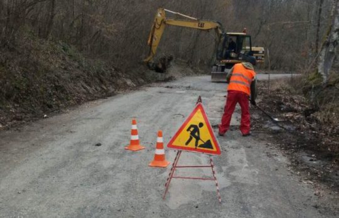 Розпочато ремонт обласної дороги, яка з’єднує Великоберезнянщину та Перечинщину