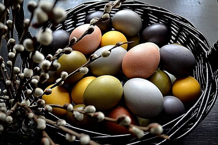 Великдень 2019: 5 оригінальних способів пофарбувати яйця без барвників