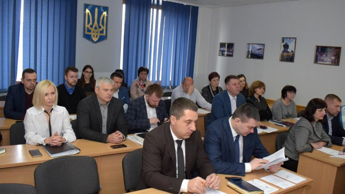 Засідання виконкому в Ужгороді: надали паспорти відкритих літніх майданчиків для кафе та ресторанчиків